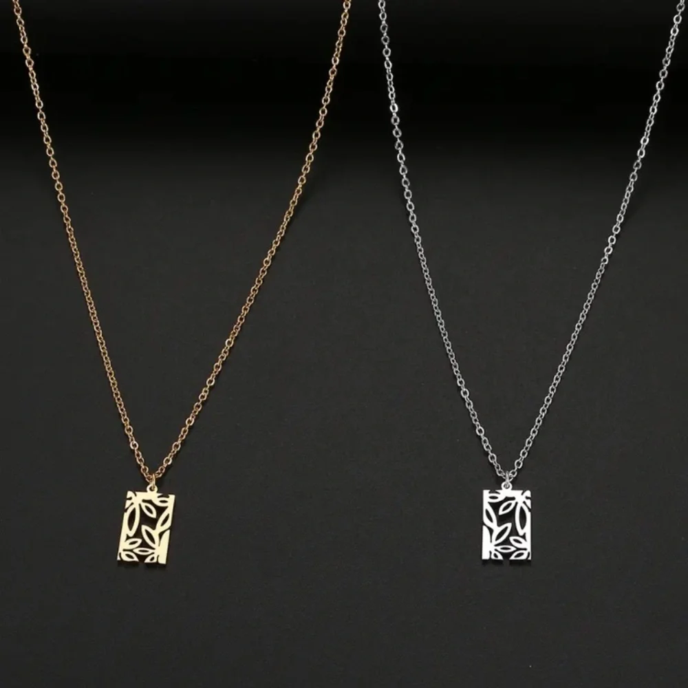 ⚜️[𝟯/$𝟭𝟴]⚜️NEW Floral Charm Stainless Steel Necklace - Picture 7 of 11